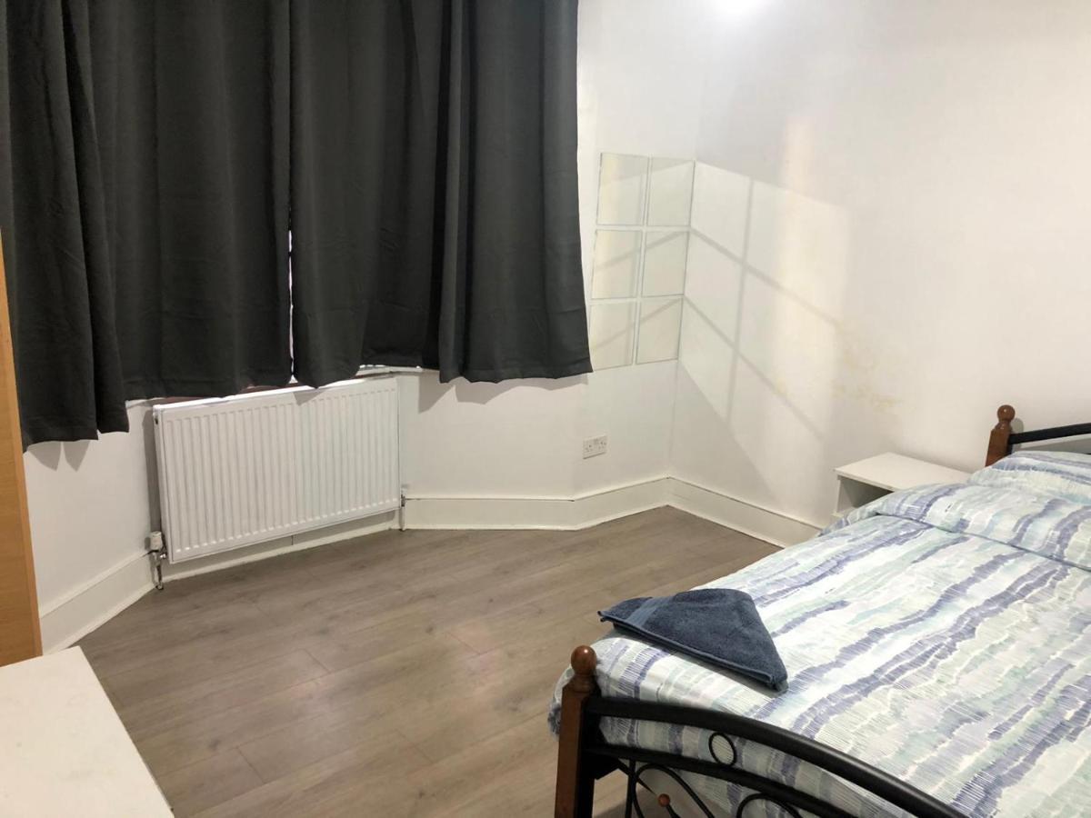 Rahal Outram Privat overnatting London