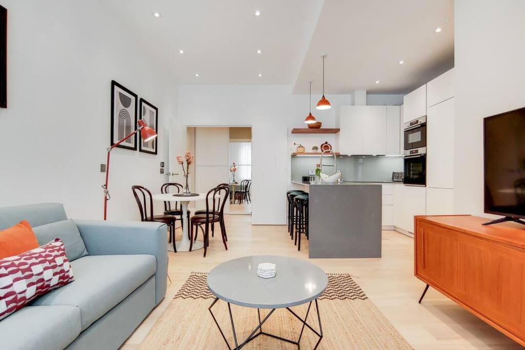Lägenhet 11 Borough - Bright & Spacious 2-bed Near Bridge London