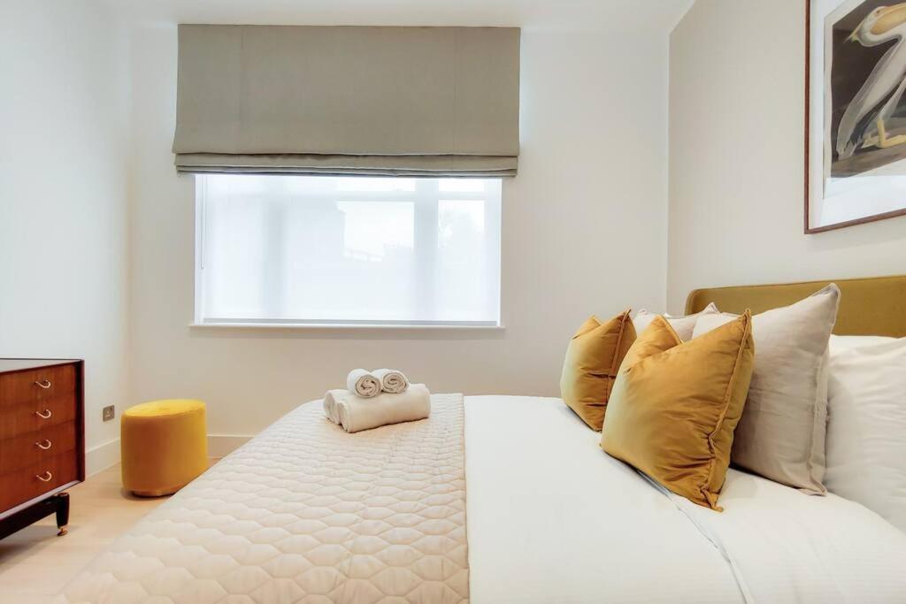 Lägenhet 11 Borough - Bright & Spacious 2-bed Near Bridge London