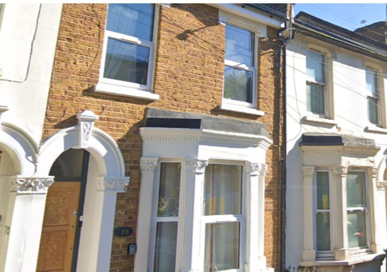 Modern 2 Bedroom In Peckham Apartment London