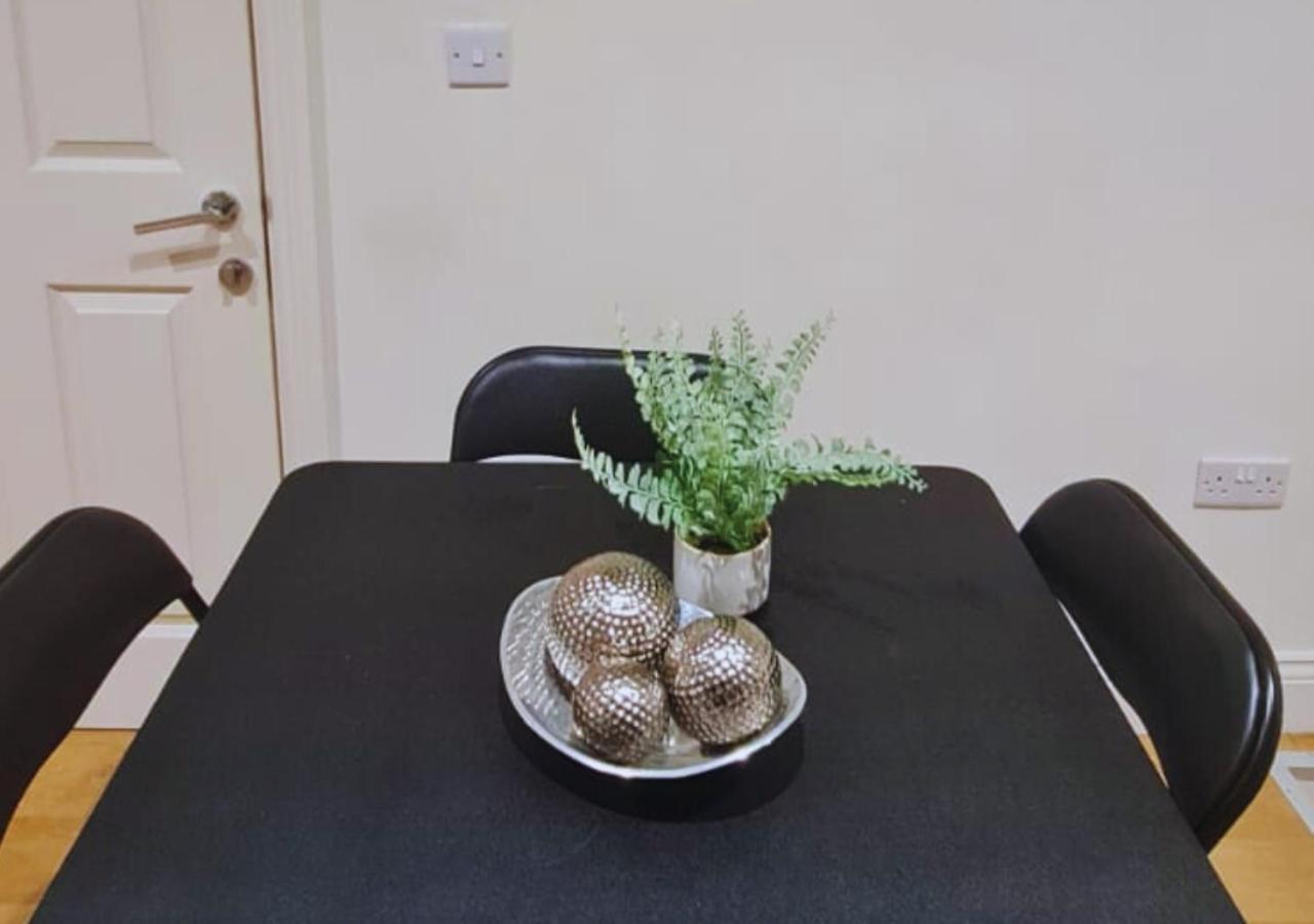 Modern 2 Bedroom In Peckham London