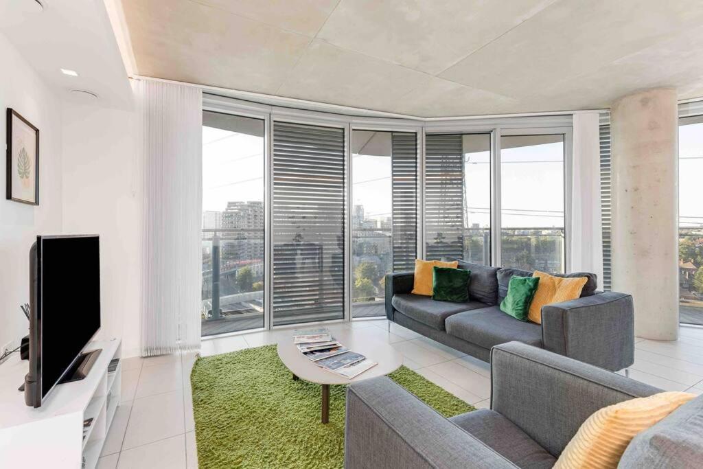 Luxury 3min Walk To Excel,city Hall, O2 Apartment London