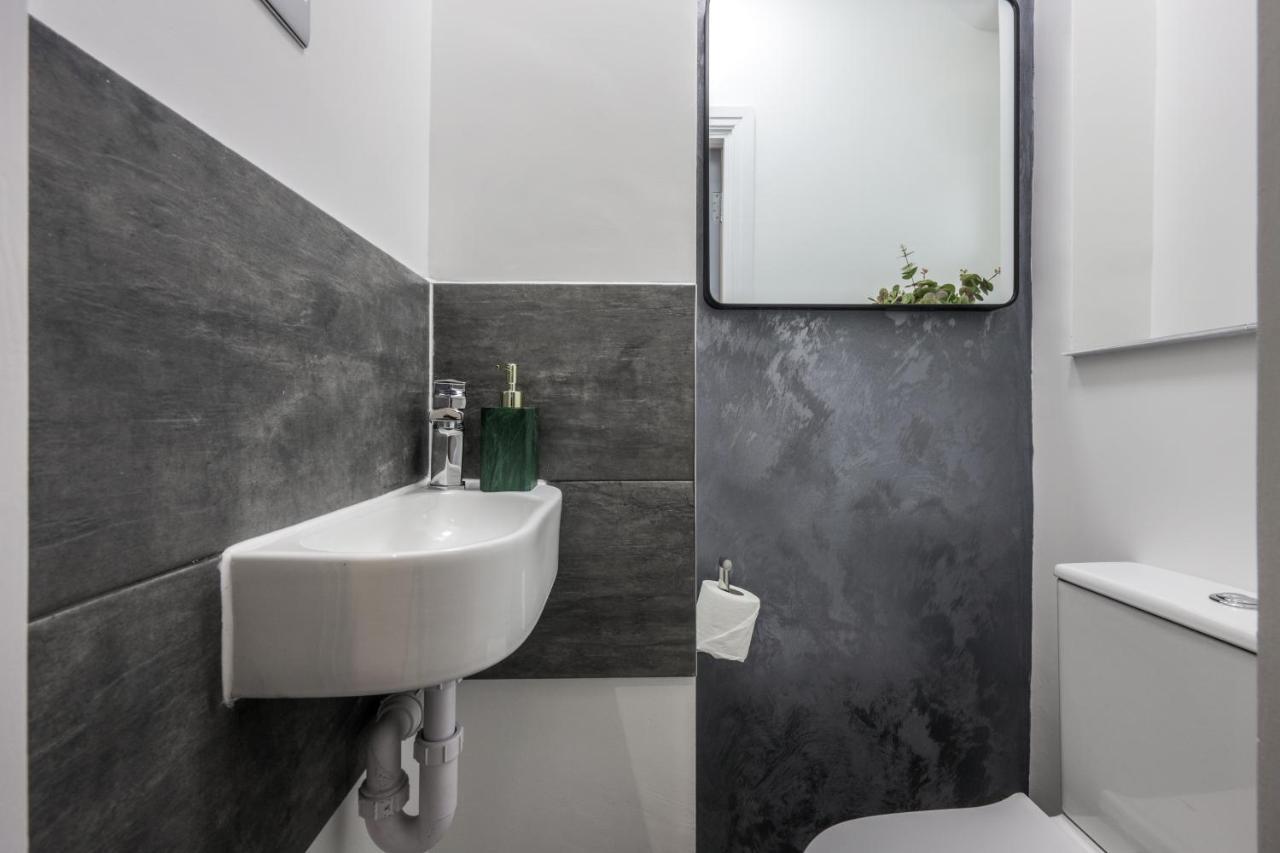 Cosy 4-bedroom Next To Borough Appartement *