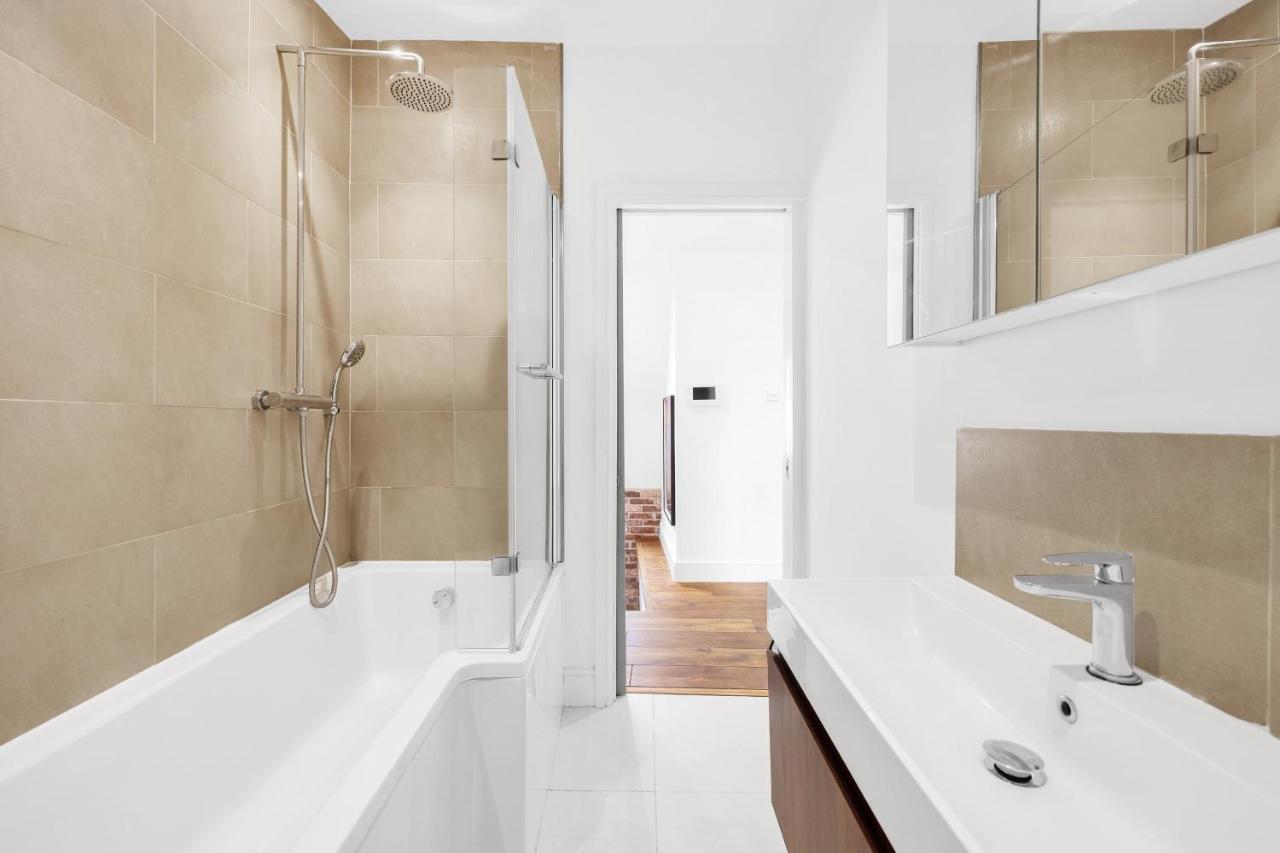 Appartement Loft Aartment Short Term & Flexible Renting Hackney With Free Wifi & Balcony *
