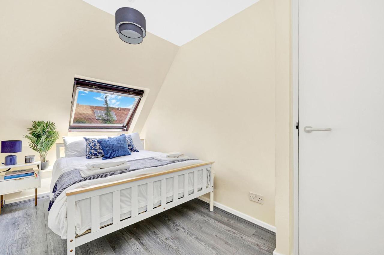 Appartement Charming 3 Bedroom House Short Term & Flexible Renting Canary Wharf With Free Wifi & Garden