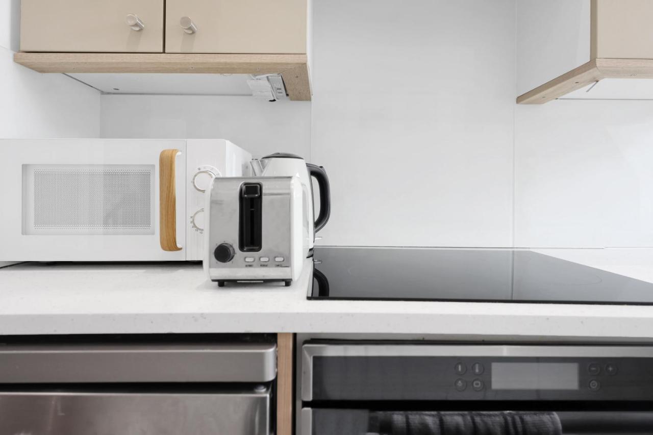 Loft Aartment Short Term & Flexible Renting Hackney With Free Wifi & Balcony Appartement Londen