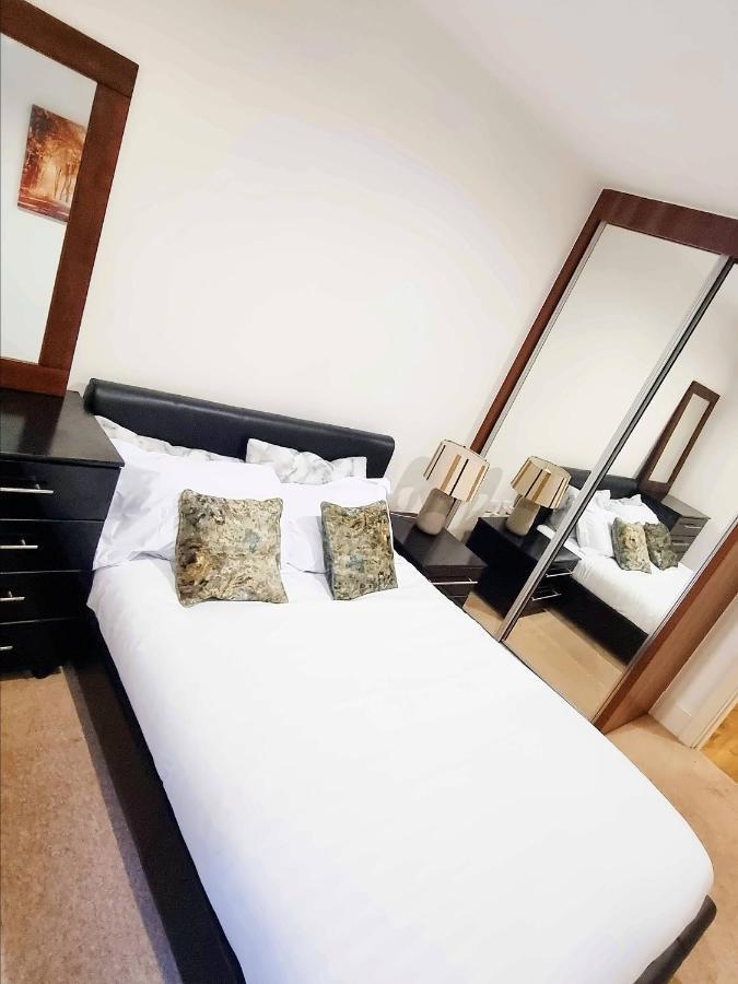 Your Riverside 2 With Private Balcony Apartment