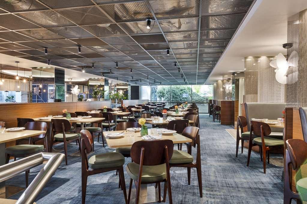 Radisson Red Heathrow