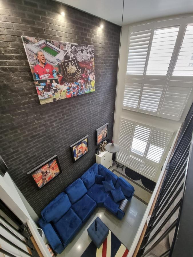 Deluxe Townhouse Zone 1 Brick Lane Holiday home *