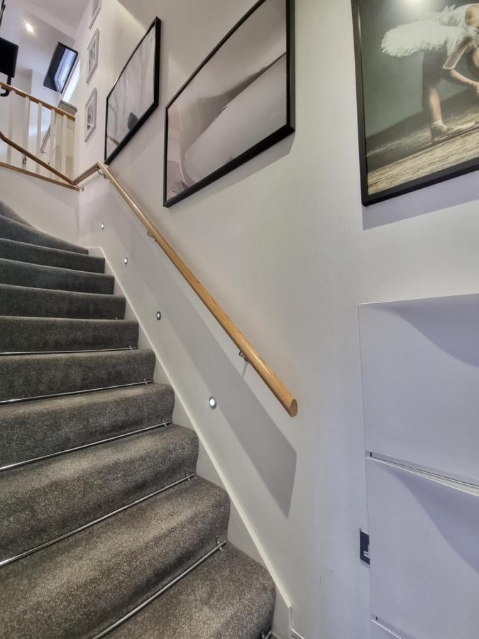 Deluxe Townhouse Zone 1 Brick Lane Holiday home *