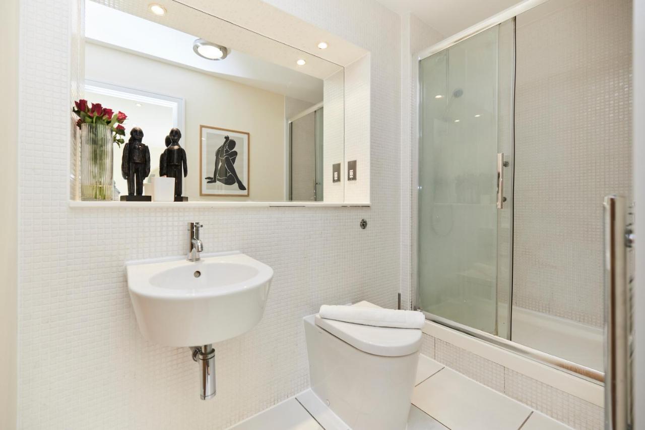 The Weavers Field Place - Classy 3bdr Flat With Terrace Leilighet