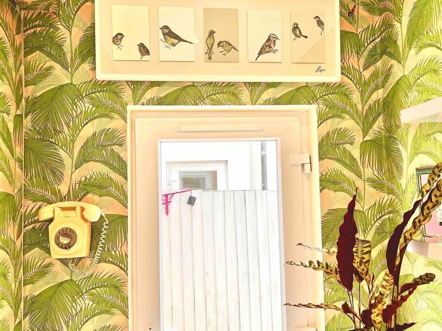 Artsy House In Southeast Holiday home London