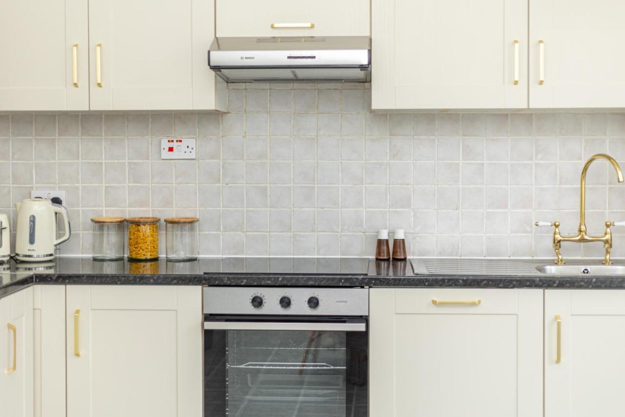 Spacious 4br 3-storey Townhouse In Lively Deptford Casa vacanze Londra