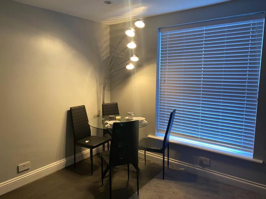 Spacious 2 Bedroom Flat Leilighet London