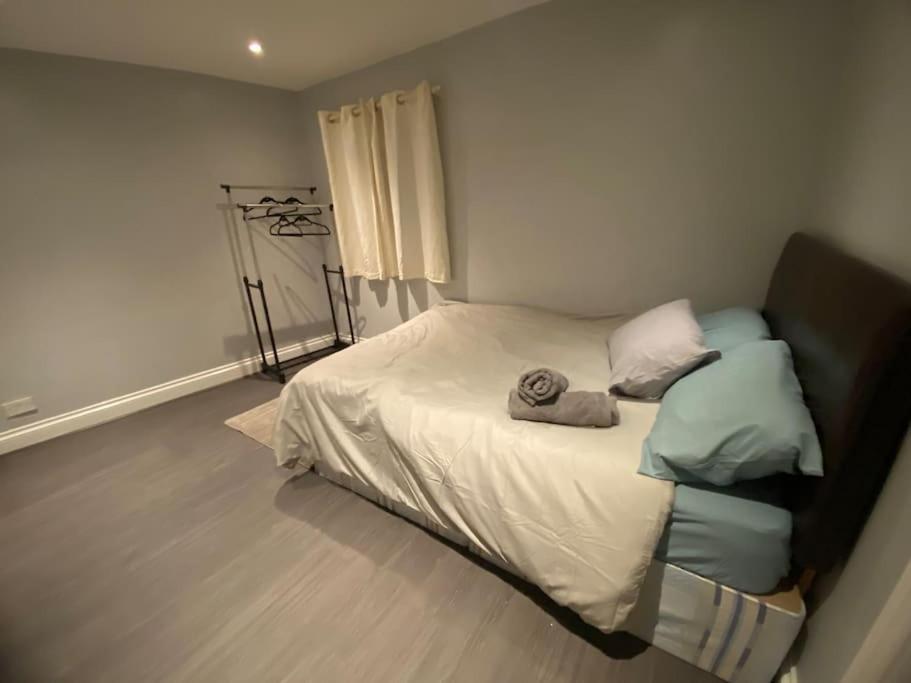 Leilighet Spacious 2 Bedroom Flat