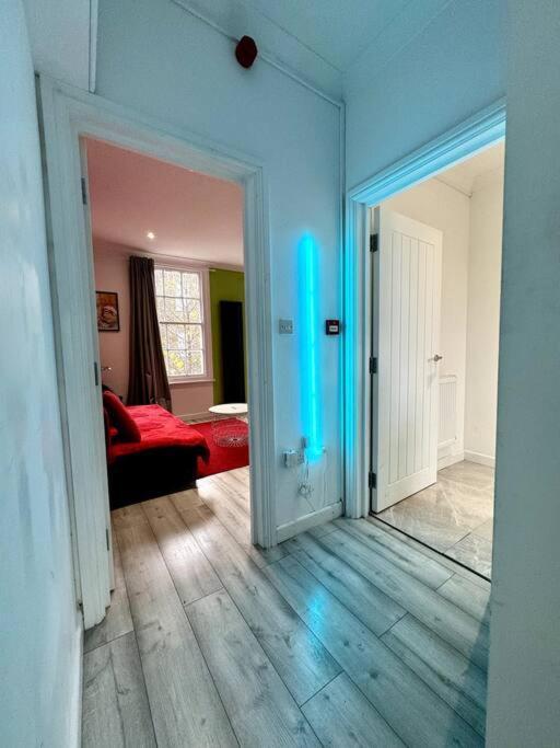 The Hidden Gem *2-bed Apt* * Londra