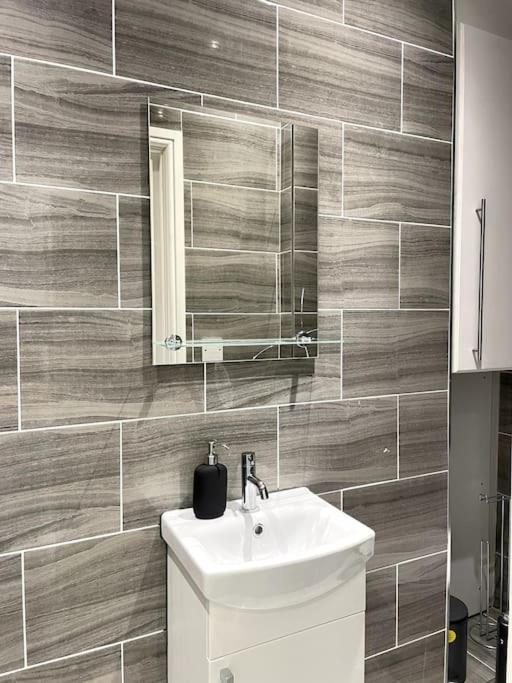Appartamento The Hidden Gem *2-bed Apt*