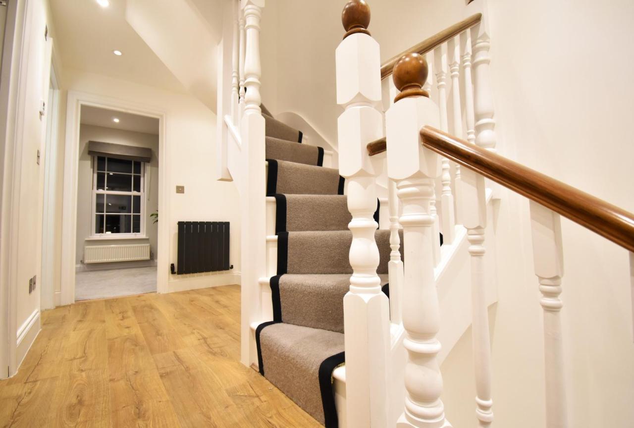 Stunning 3 Bed Appartement *