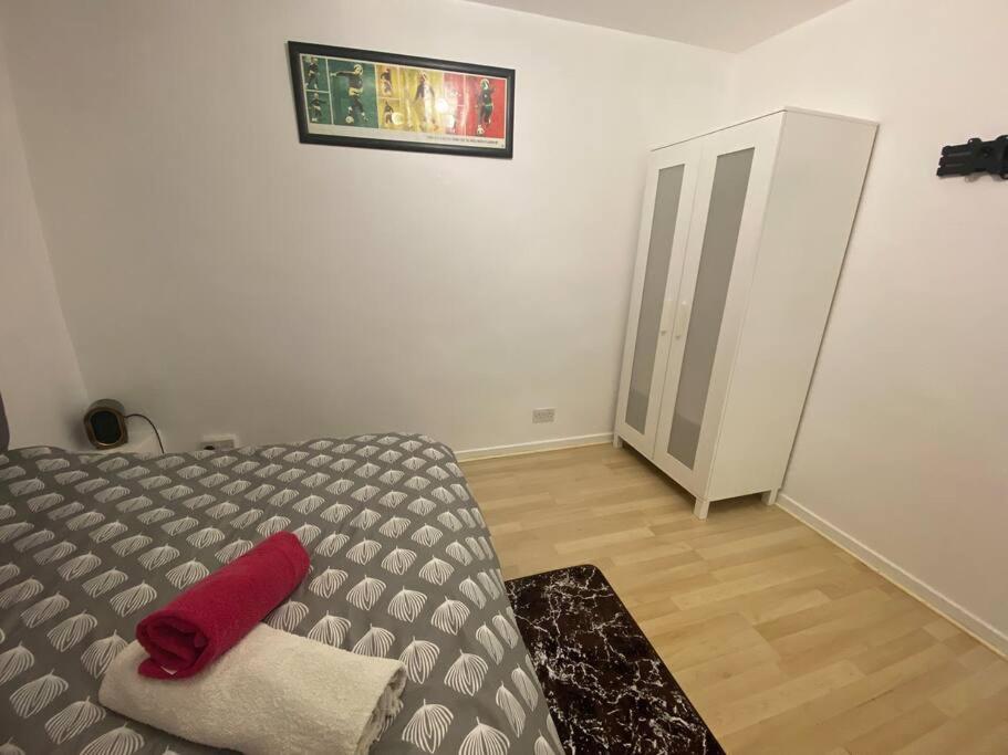 2 Bedroom Flat Camberwell Grove Apartment