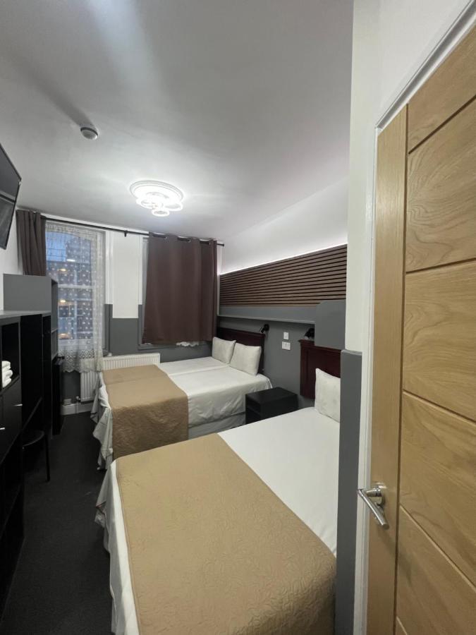 Plaza Hotel 3*