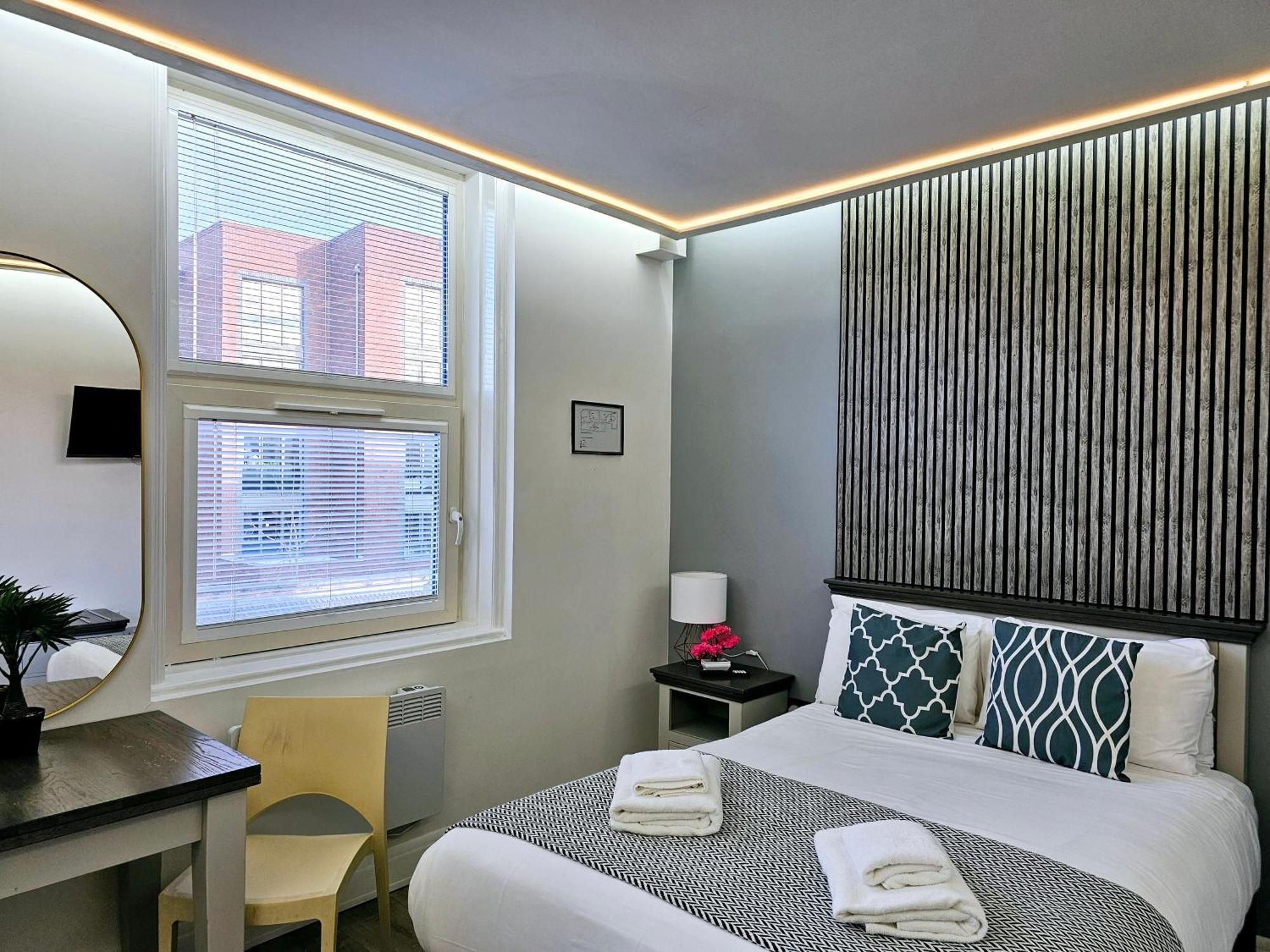 London Stay Apartments 3*