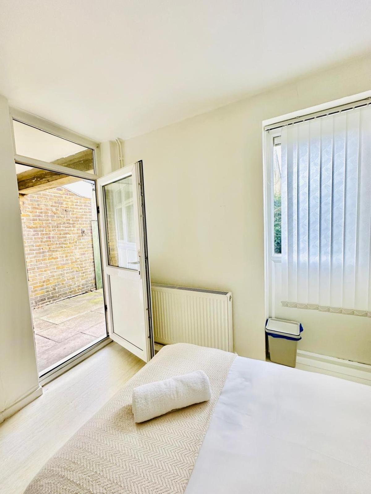 Bed & Breakfast Whites London