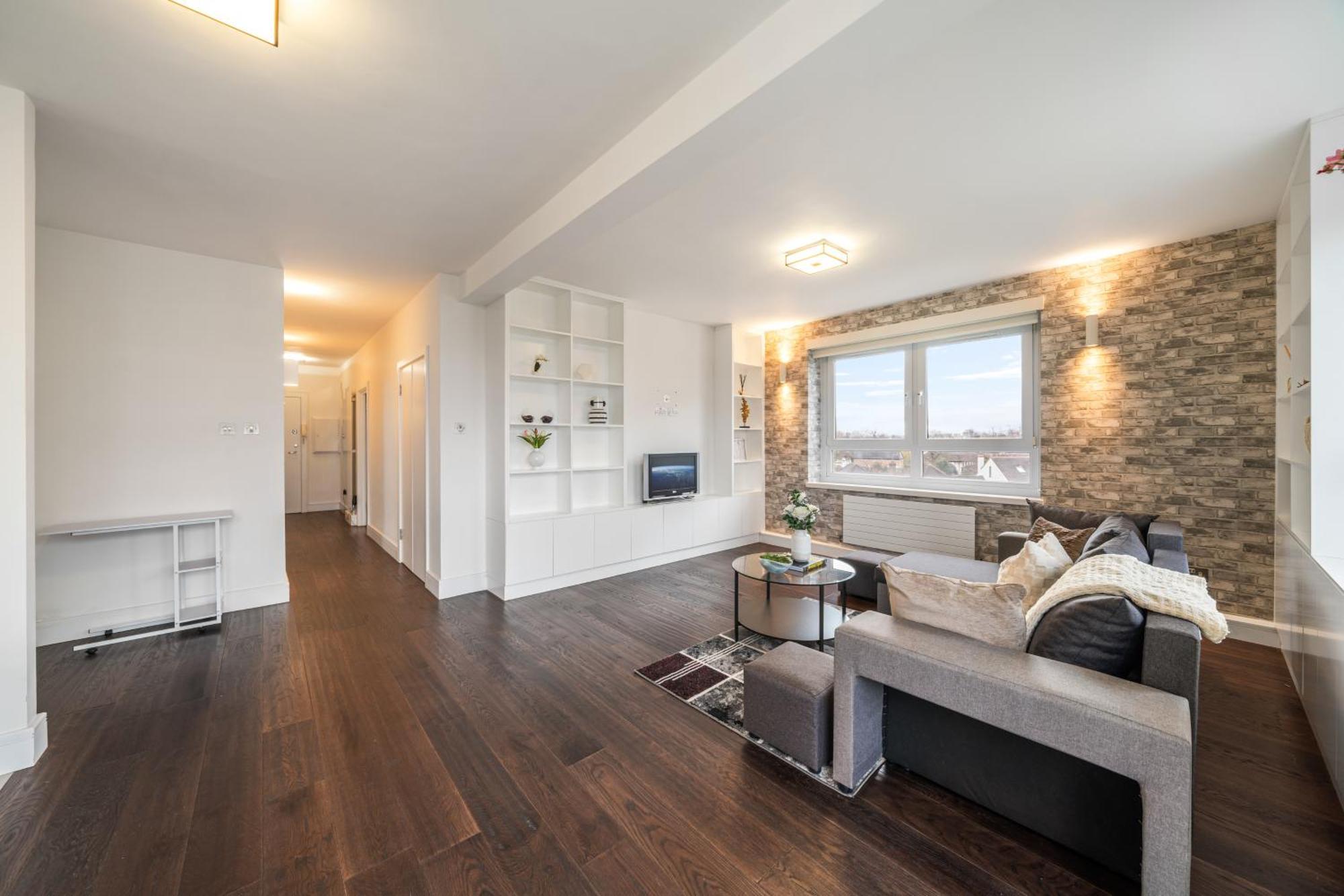 Relax, Play And Work In Appartement