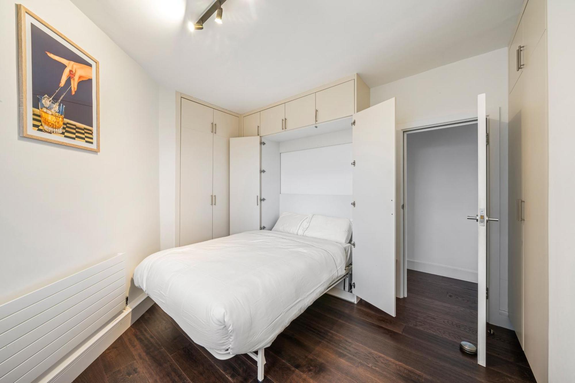 Relax, Play And Work In Appartement
