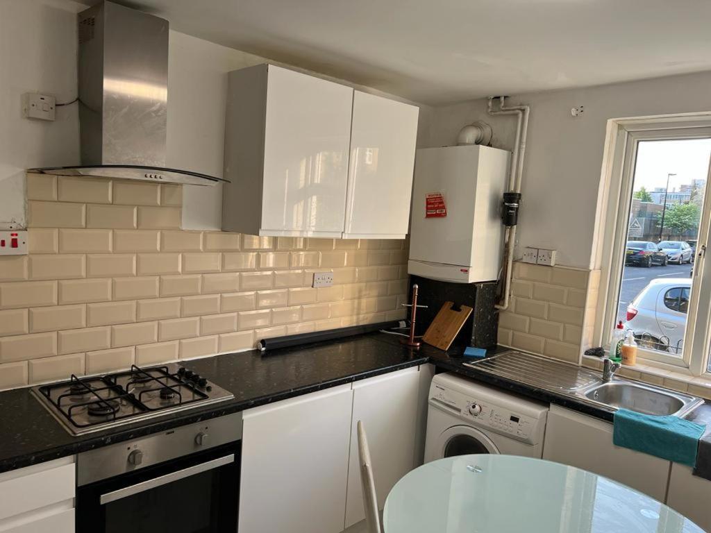 Double Near Canary Wharf 28 Privatunterkunft *