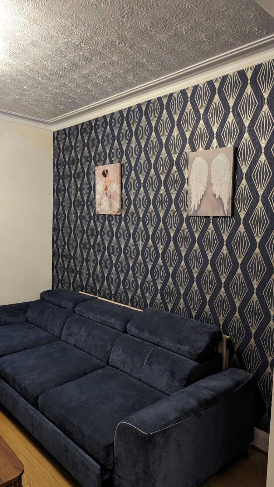 3 Bedroom House,4beds, 2 Baths Ilford ,12 Mins To Stratford Semesterbostad