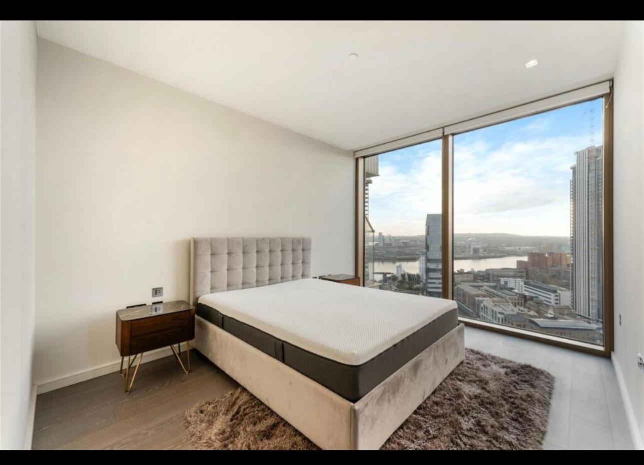 Trendy, Modern 2 Bed Apartment! Appartamento Londra