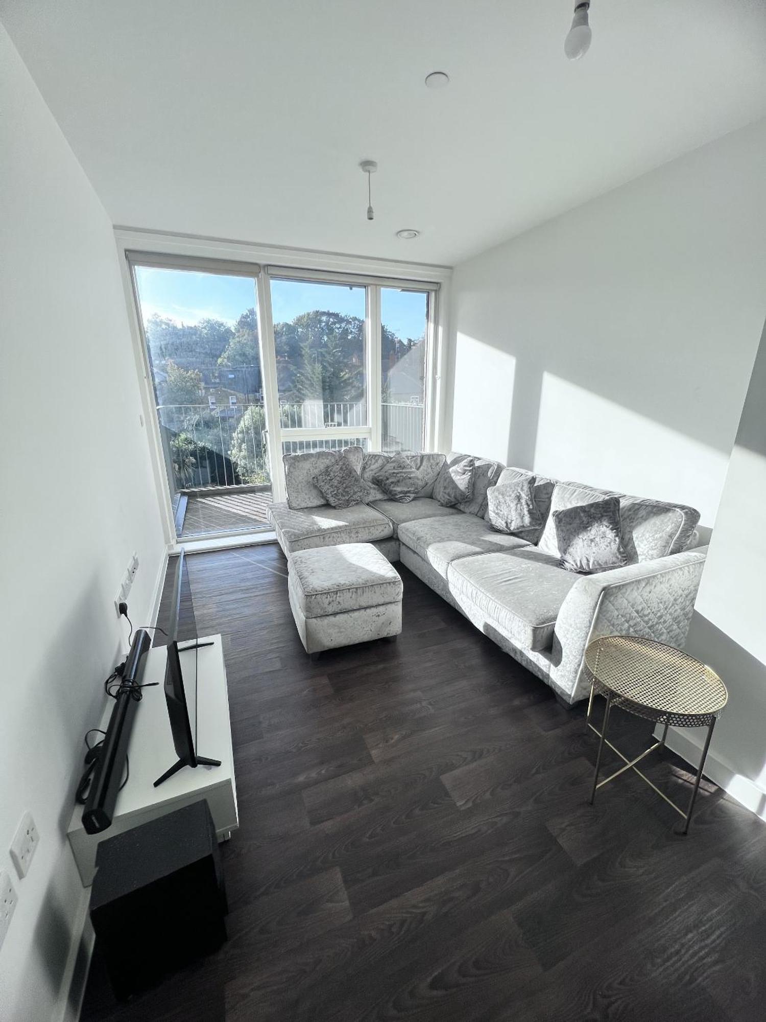 Private Flat In Appartement *