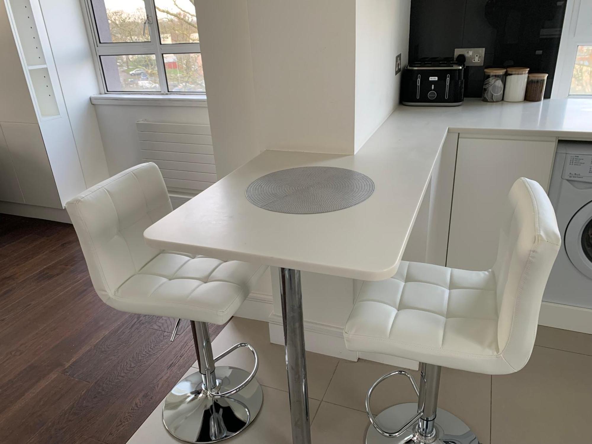Relax, Play And Work In Appartement *
