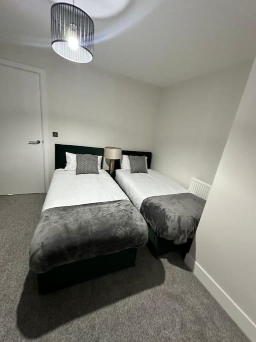 Cosy, Comfy 2 Bed Canary Wharf Lejlighed London