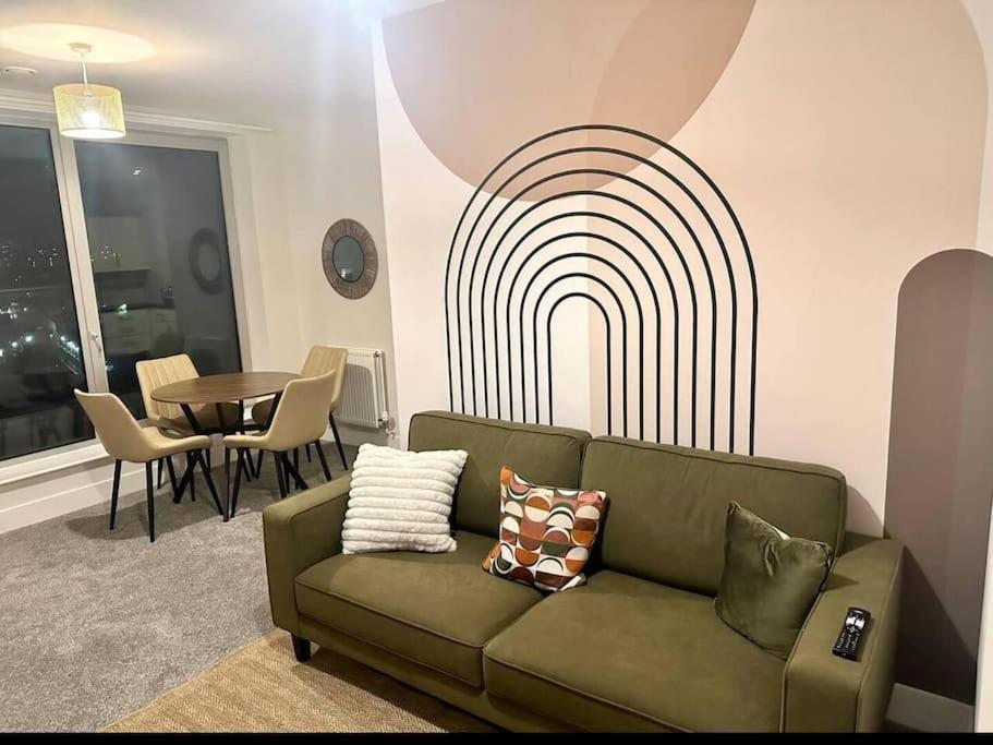 Lejlighed Cosy, Comfy 2 Bed Canary Wharf *