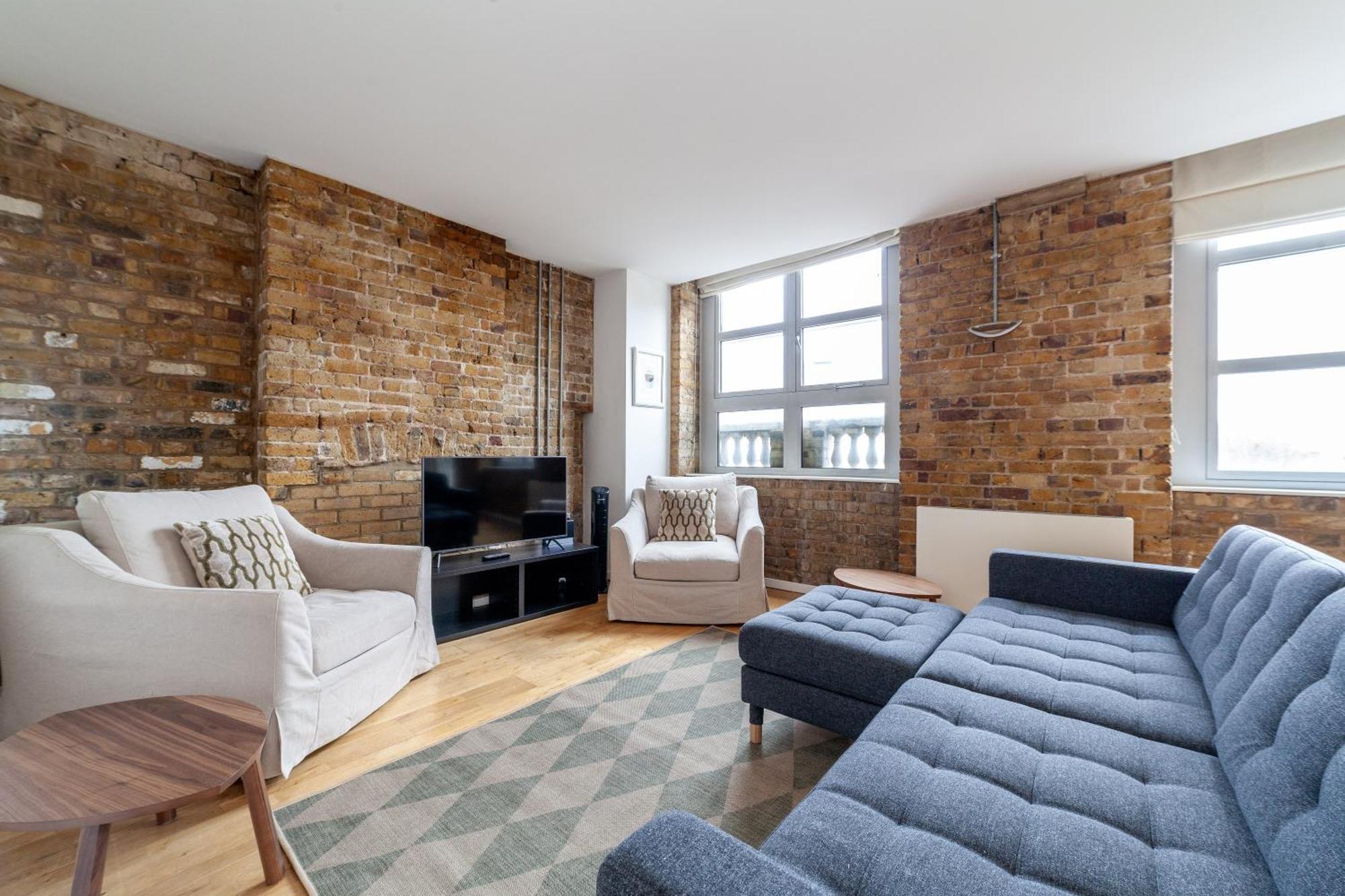 Elegance & Chic Design - 2-bedroom Haven Apartment
