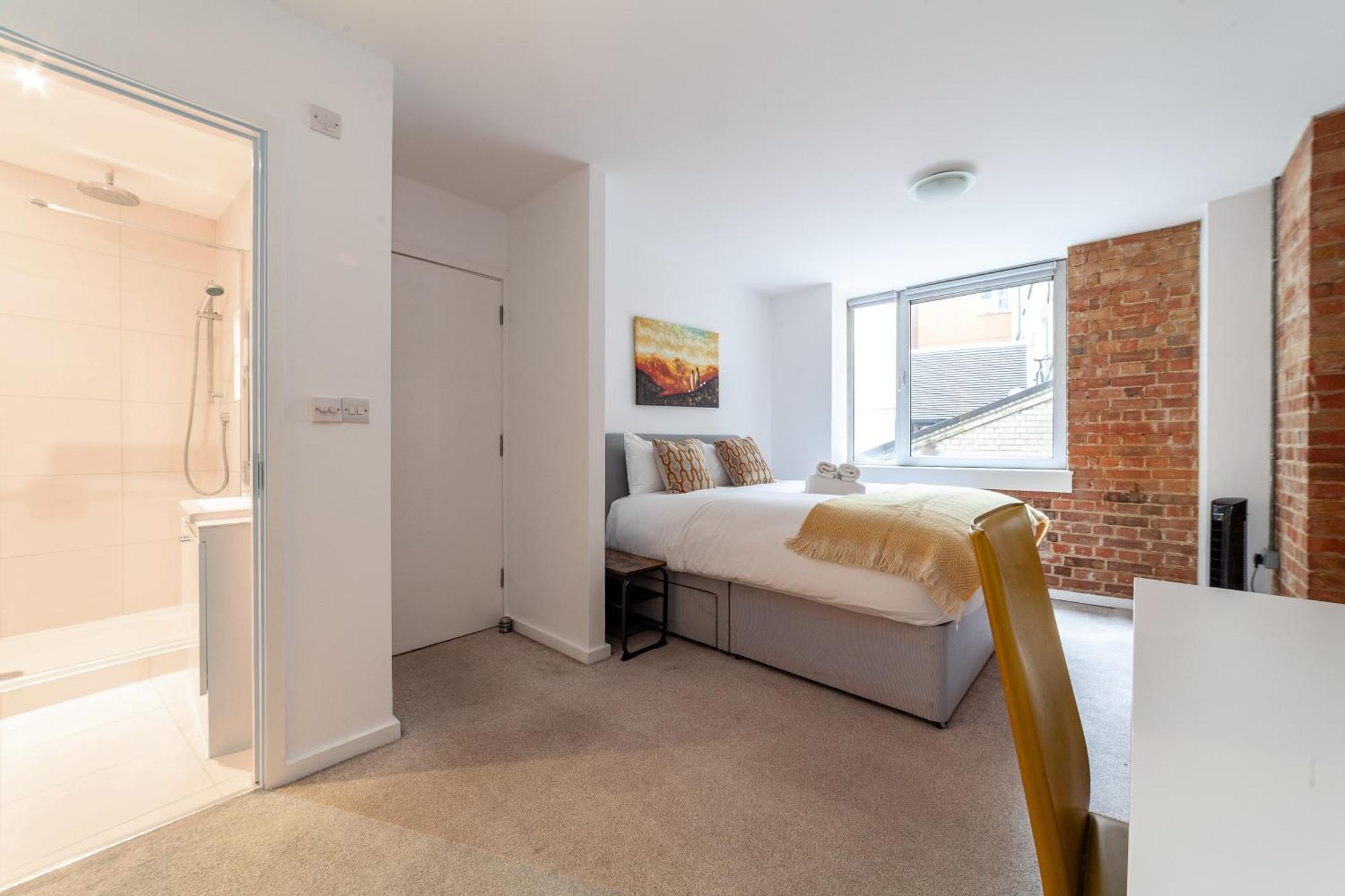 Apartment Elegance & Chic Design - 2-bedroom Haven *