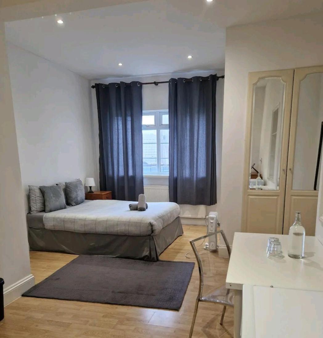 Privatunterkunft Affordable In Shared Flat, Bridge London