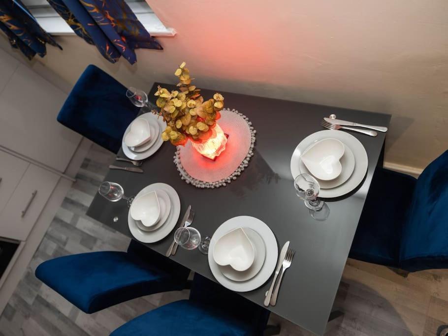 1 Bedroom-sofabed-worktable-4-wifi-parking Londra
