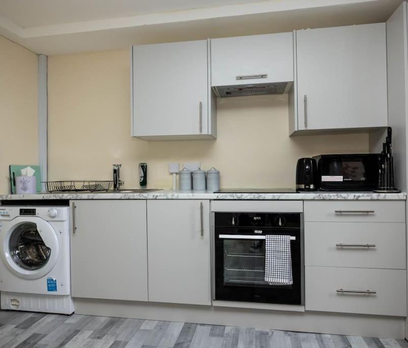 1 Bedroom-sofabed-worktable-4-wifi-parking Appartamento *