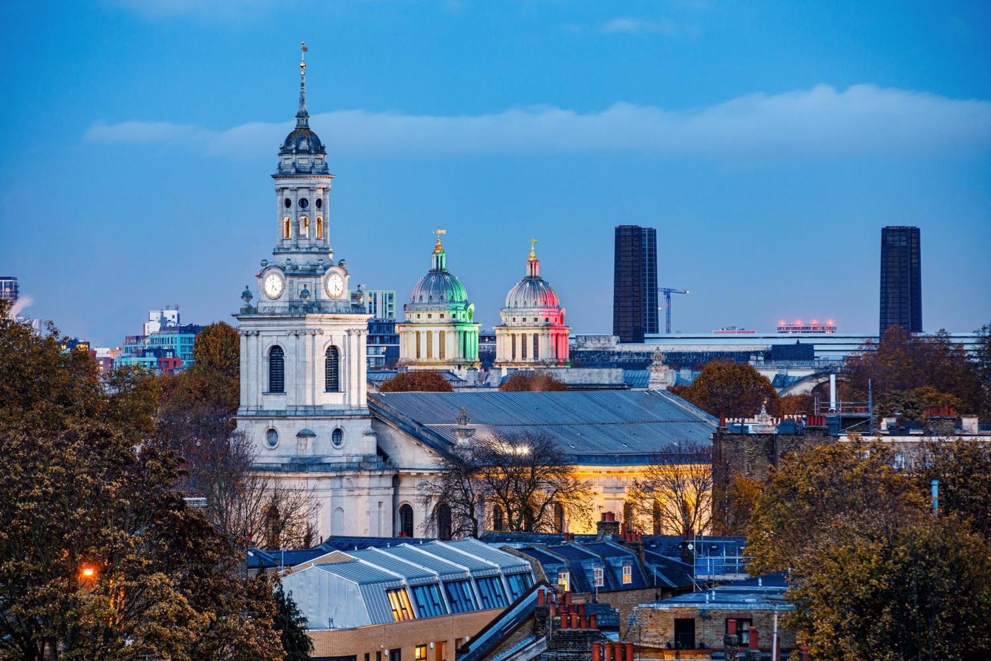 Novotel Greenwich Hotel 4*
