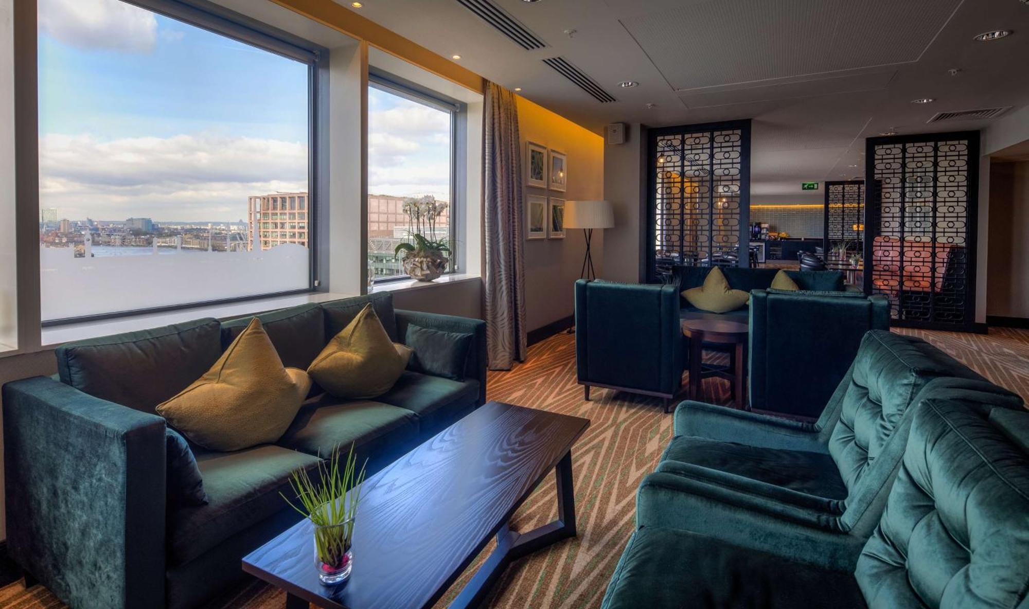 Hotell Hilton Canary Wharf 4*