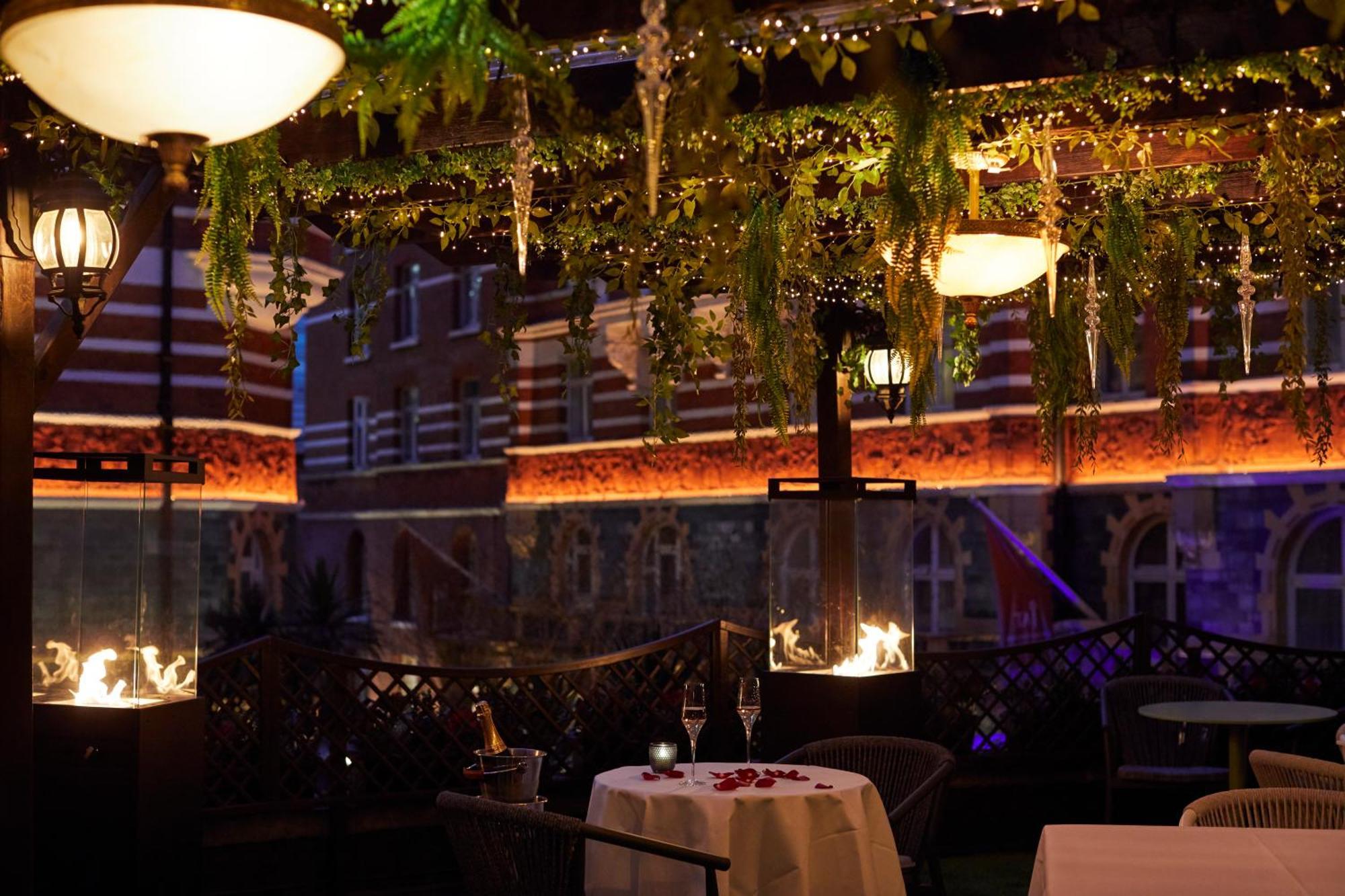 Hotell St. James' Court, A Taj Hotel,