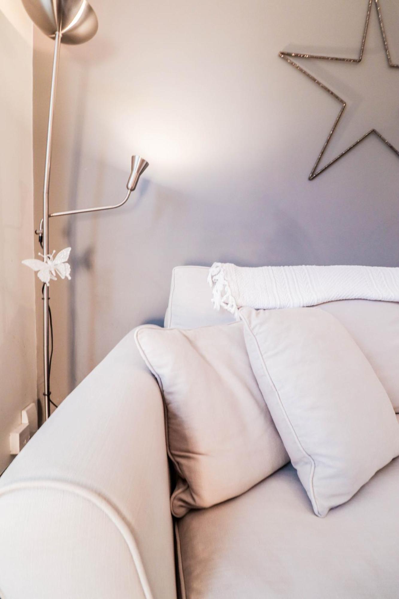 Hébergement de vacances Chic 3-bedroom Family Retreat In Stratford, Fast Internet And Near Shops Londres