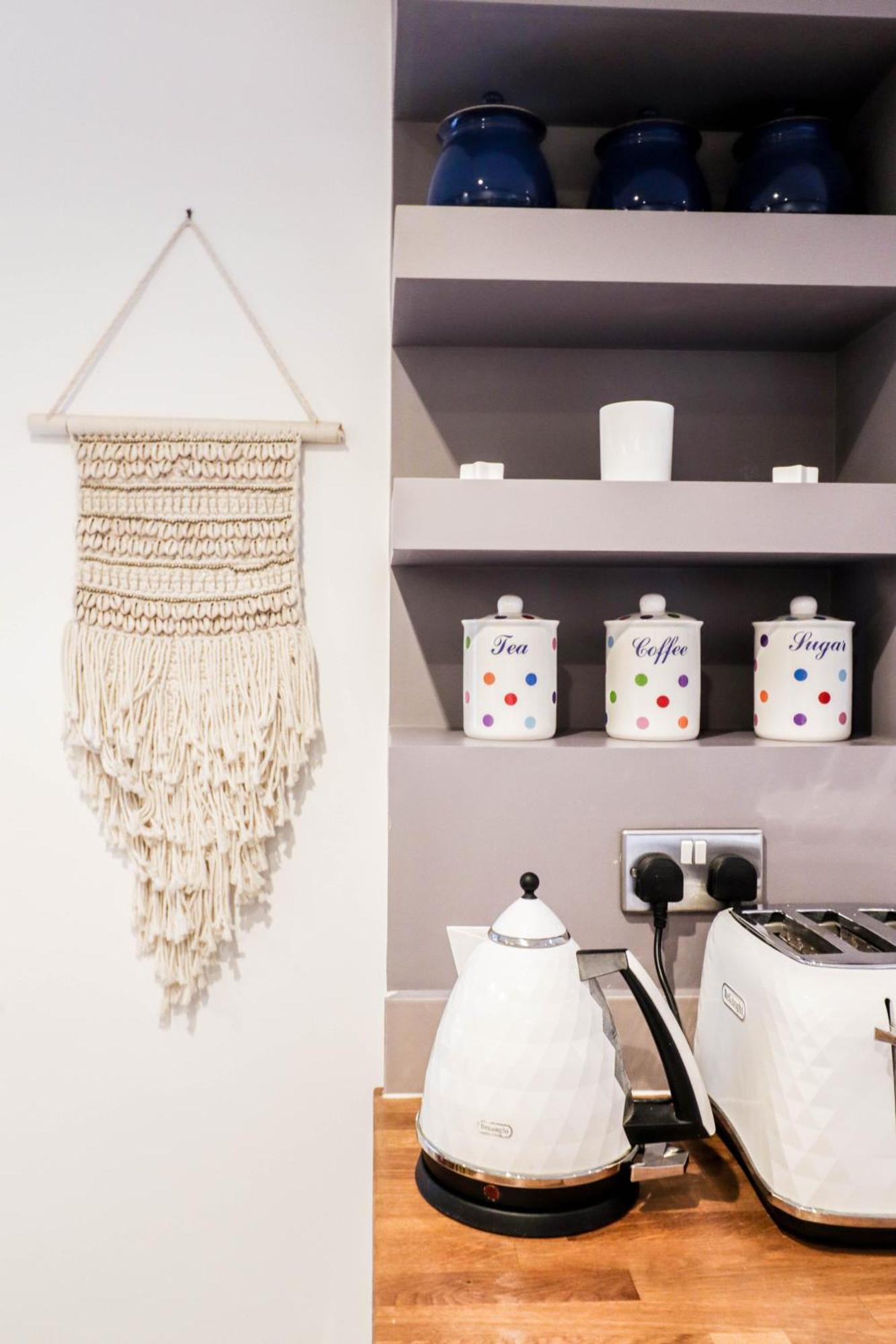 Hébergement de vacances Chic 3-bedroom Family Retreat In Stratford, Fast Internet And Near Shops Londres