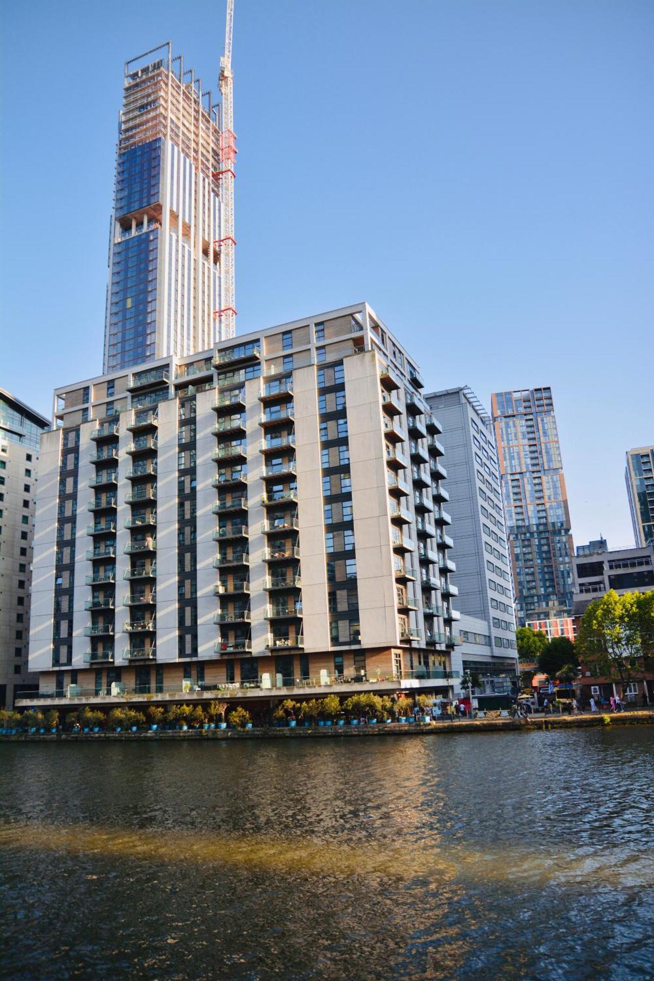 2 Bedroom Discovery Dock * Londra