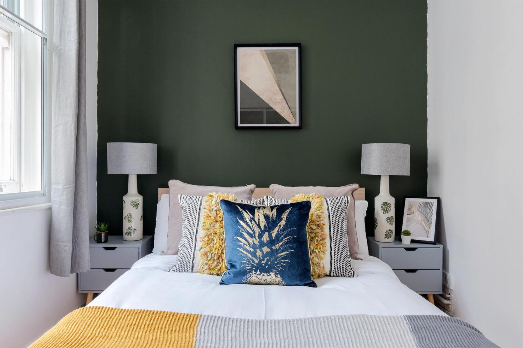 The Aldgate Flat Apartment *