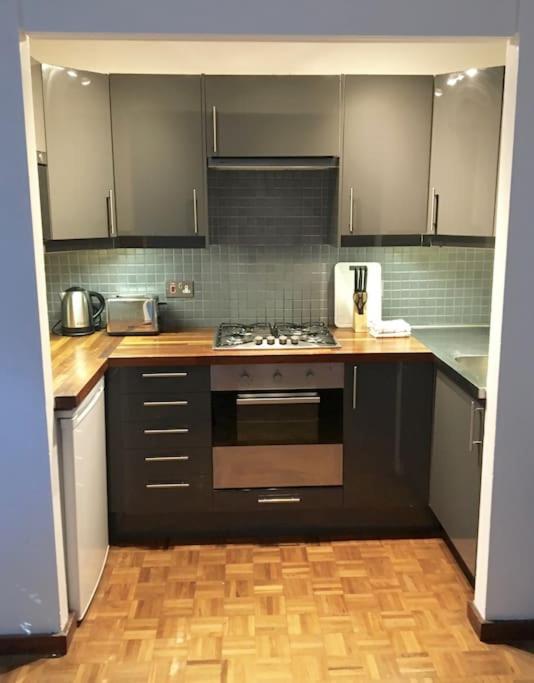 Victoria Park 1 Bedroom Flat London
