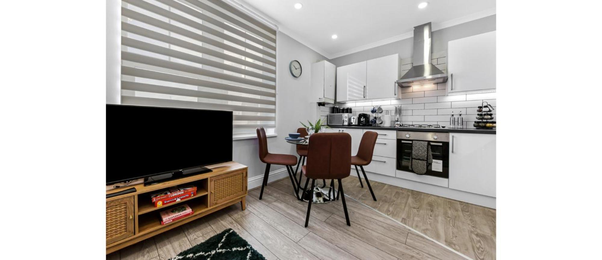 Southwark Serenity: Cozy Flat With Balcony Appartement Londen