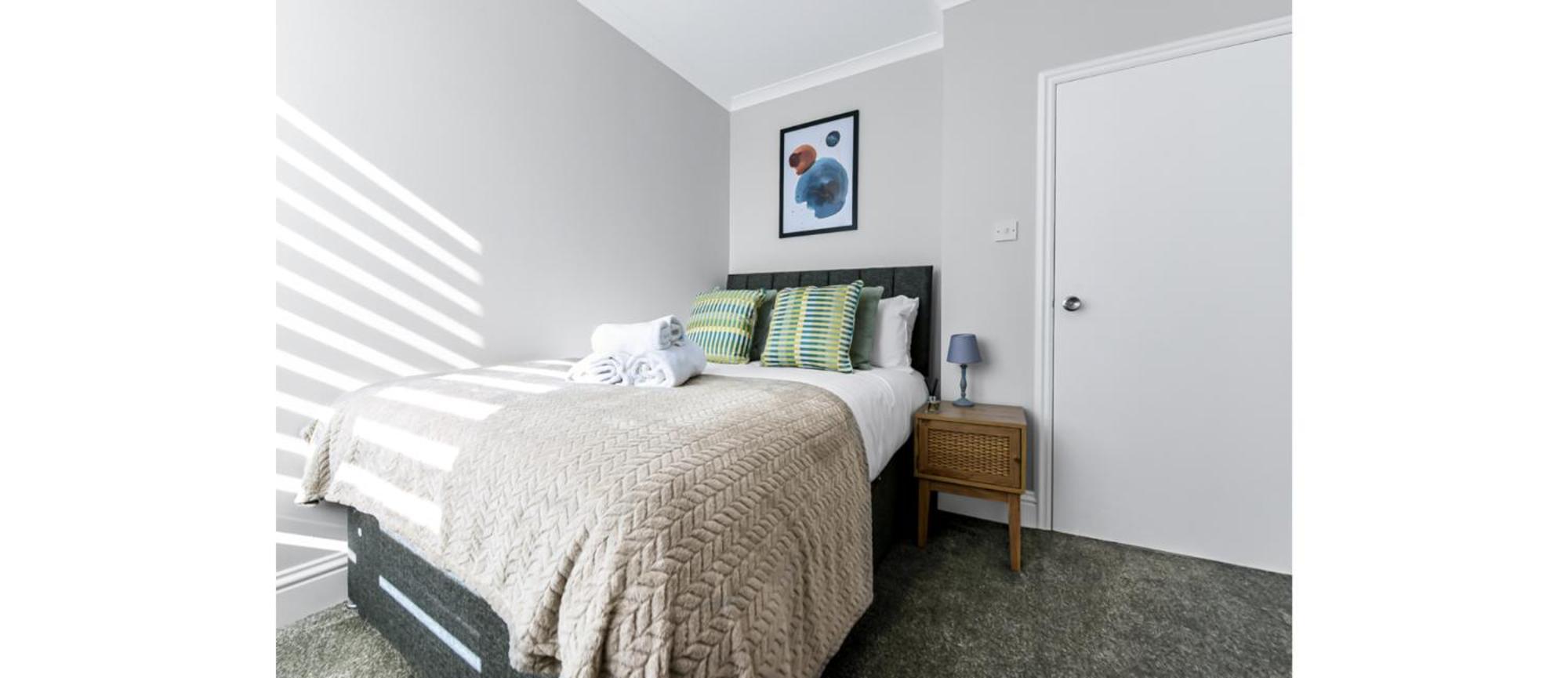 Southwark Serenity: Cozy Flat With Balcony Appartement